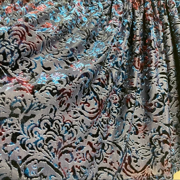 Kimchi Blue Urban Outfitters Flocked Velvet Skirt - Picture 8 of 8